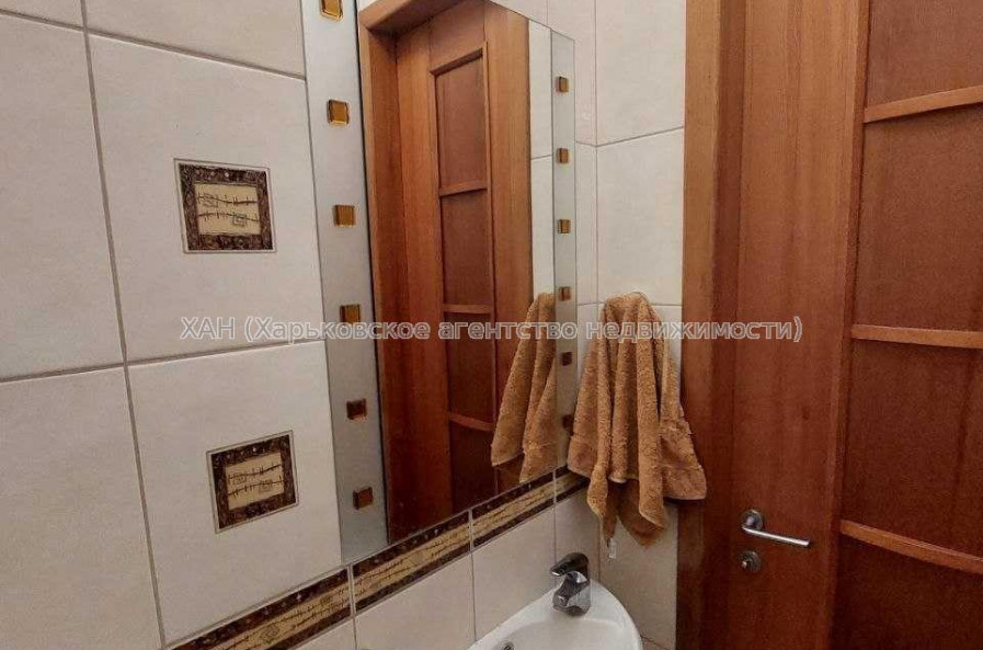 Продам квартиру, Куликовский спуск , 4  ком., 112.70 м², капитальный ремонт 