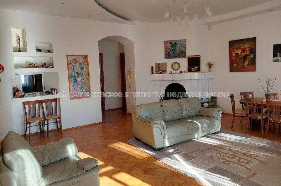 Продам квартиру, Куликовский спуск , 4 кім., 112.70 м², капитальный ремонт 