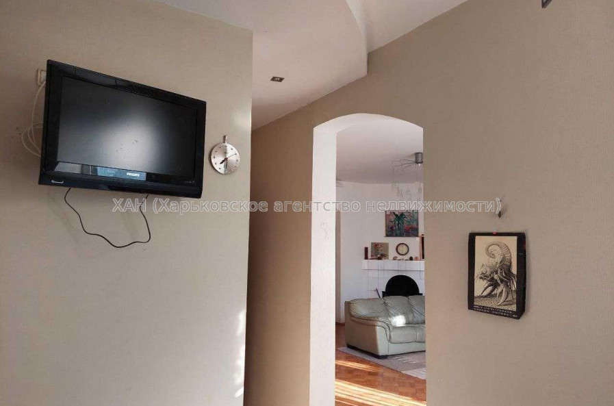 Продам квартиру, Куликовский спуск , 4  ком., 112.70 м², капитальный ремонт 