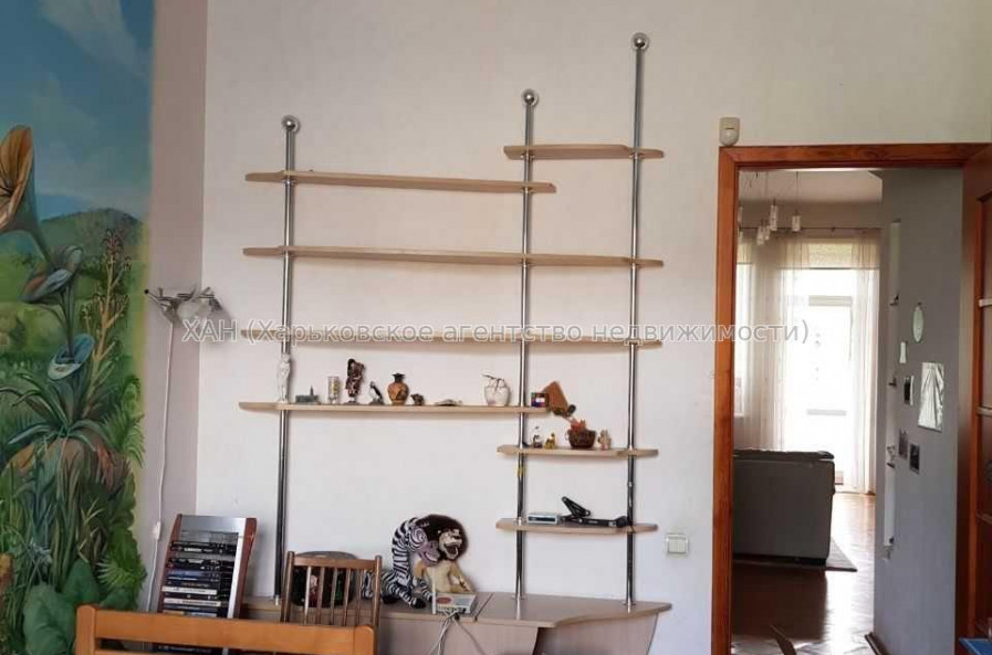 Продам квартиру, Куликовский спуск , 4  ком., 112.70 м², капитальный ремонт 