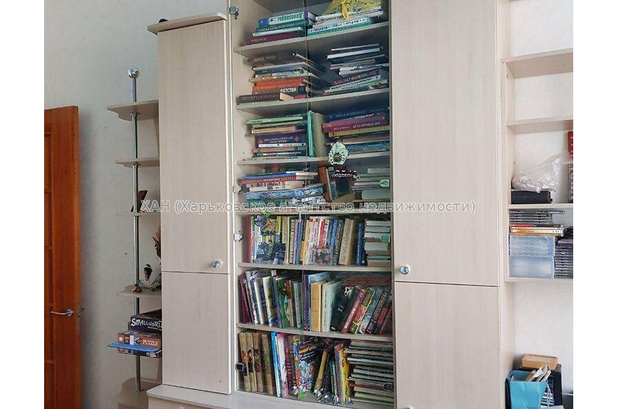 Продам квартиру, Куликовский спуск , 4 кім., 112.70 м², капитальный ремонт 