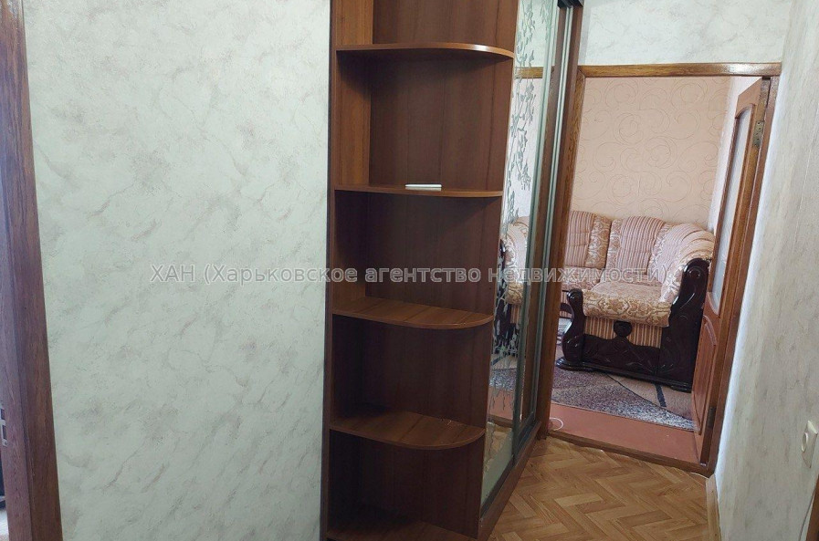 Продам квартиру, Деревянко ул. , 2  ком., 52 м², капитальный ремонт 