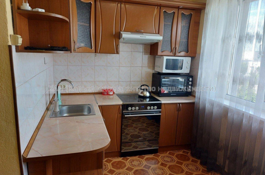 Продам квартиру, Деревянко ул. , 2  ком., 52 м², капитальный ремонт 