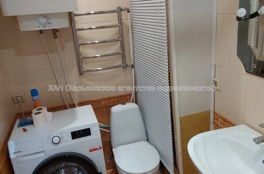 Продам квартиру, Деревянко ул. , 2  ком., 52 м², капитальный ремонт 