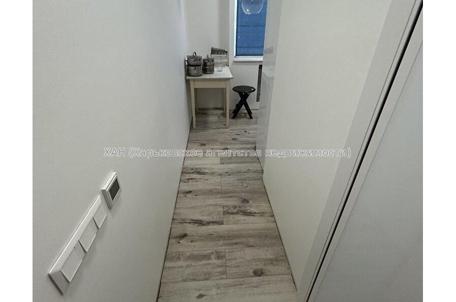 Продам квартиру, Бучмы ул. , 2 кім., 46.50 м², частичный ремонт 