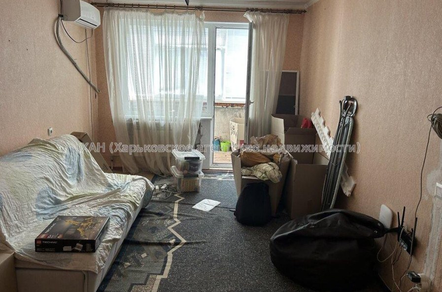 Продам квартиру, Бучмы ул. , 2 кім., 46.50 м², частичный ремонт 