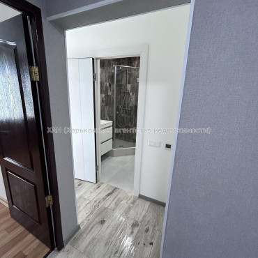 Продам квартиру, Бучмы ул. , 2 кім., 46.50 м², частичный ремонт 