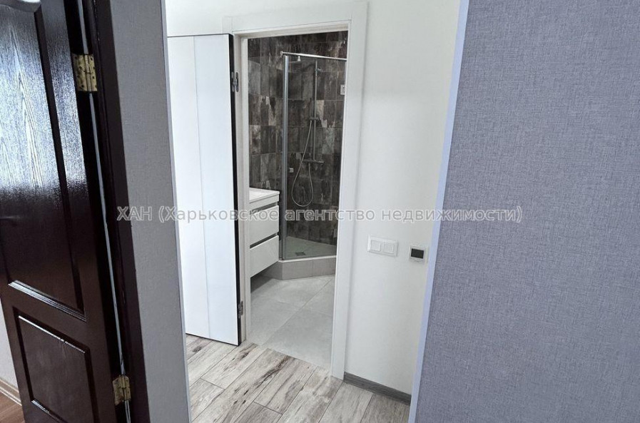 Продам квартиру, Бучмы ул. , 2 кім., 46.50 м², частичный ремонт 