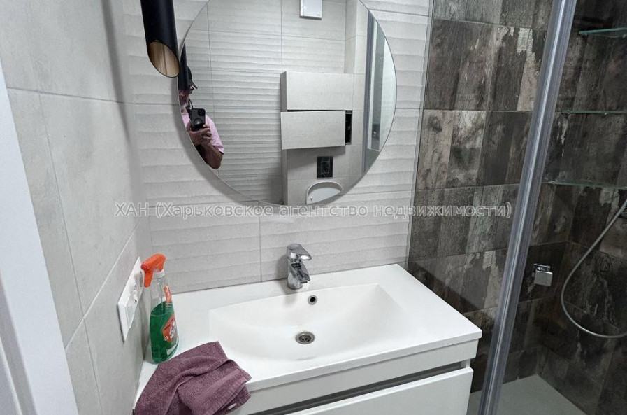 Продам квартиру, Бучмы ул. , 2 кім., 46.50 м², частичный ремонт 