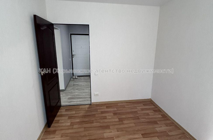 Продам квартиру, Бучмы ул. , 2 кім., 46.50 м², частичный ремонт 