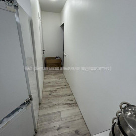 Продам квартиру, Бучмы ул. , 2 кім., 46.50 м², частичный ремонт