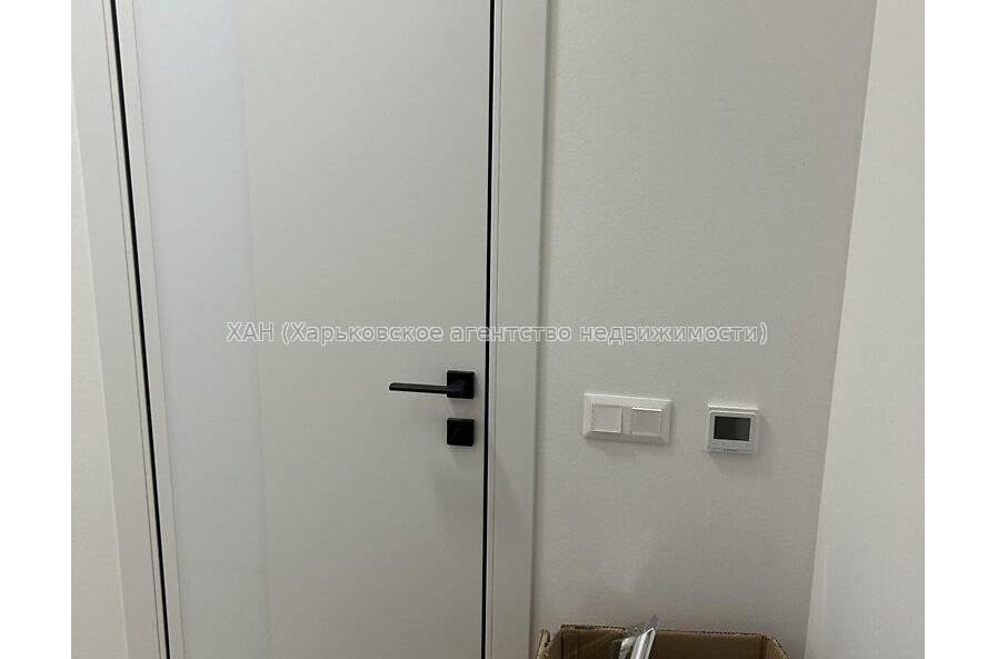 Продам квартиру, Бучмы ул. , 2 кім., 46.50 м², частичный ремонт 