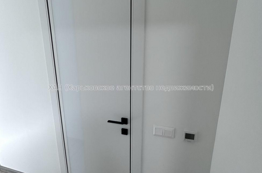 Продам квартиру, Бучмы ул. , 2 кім., 46.50 м², частичный ремонт 