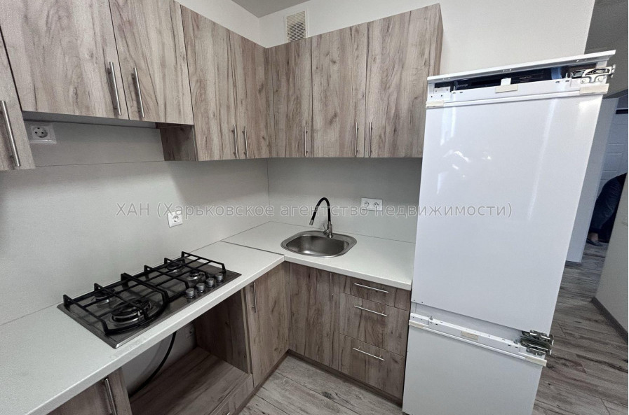 Продам квартиру, Бучмы ул. , 2 кім., 46.50 м², частичный ремонт 