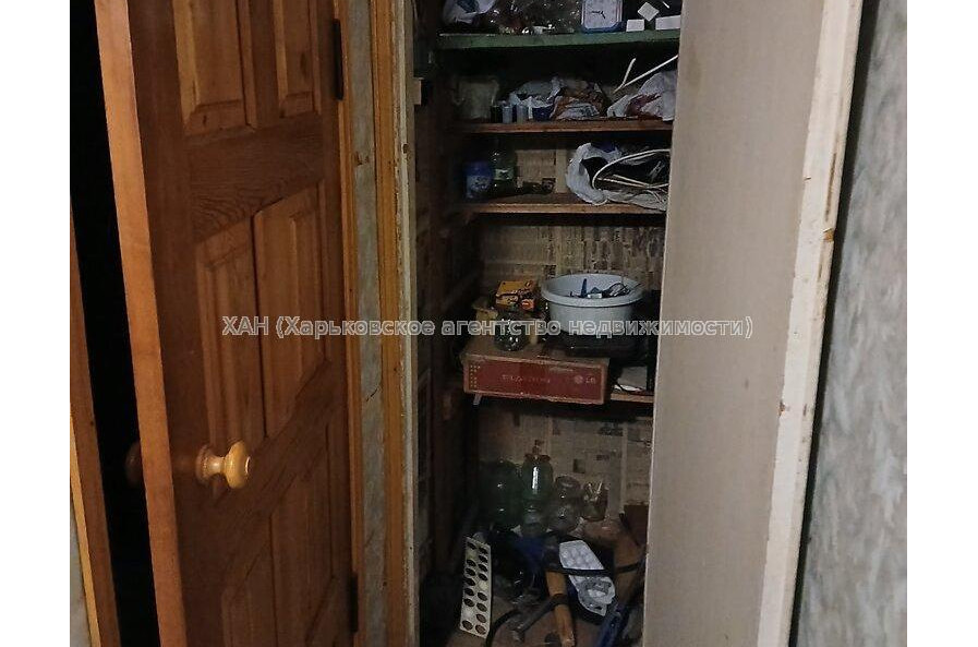Продам квартиру, Харьковских Дивизий ул. , 2 кім., 49 м², косметический ремонт 