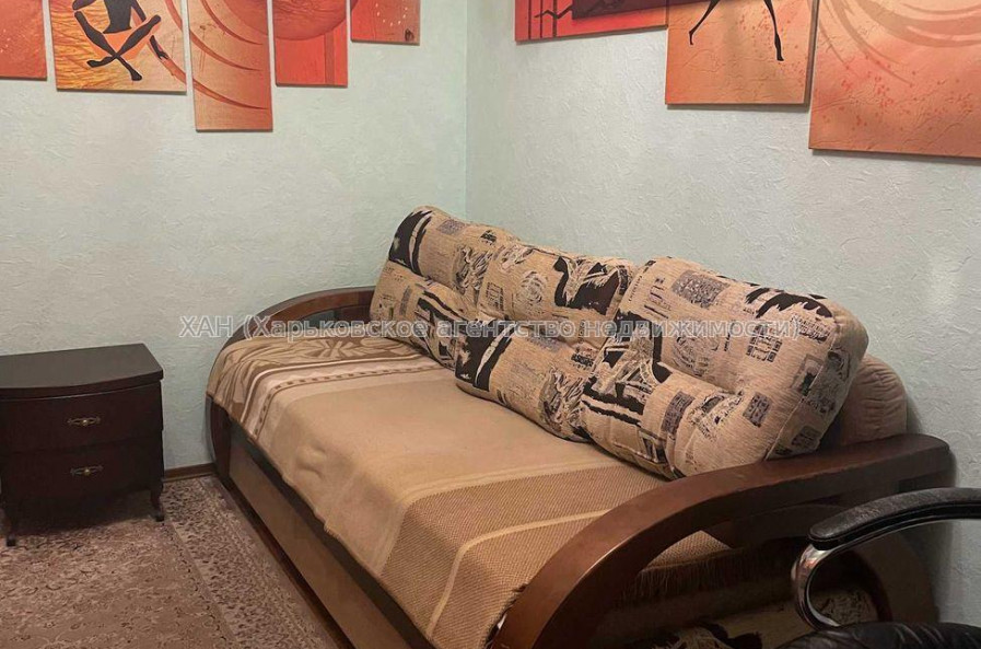 Продам квартиру, Солнечная ул. , 3 кім., 62.30 м², косметический ремонт 