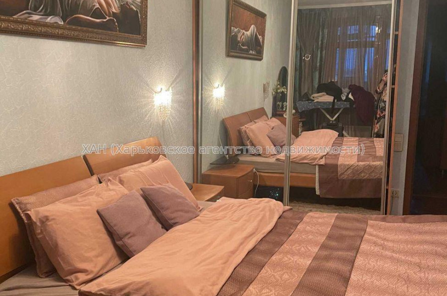 Продам квартиру, Солнечная ул. , 3 кім., 62.30 м², косметический ремонт 