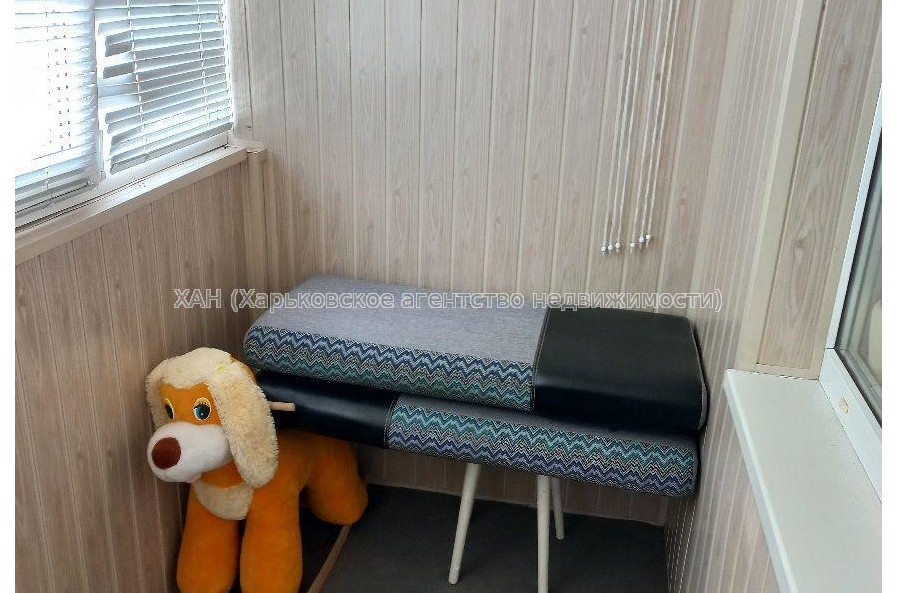 Продам квартиру, Амосова ул. , 4  ком., 70 м², капитальный ремонт 