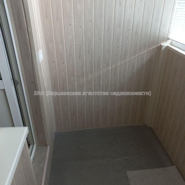 Продам квартиру, Амосова ул. , 4 кім., 70 м², капитальный ремонт 