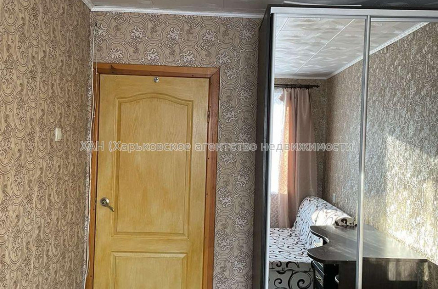 Продам квартиру, Светлая ул. , 1  ком., 10 м², косметический ремонт 