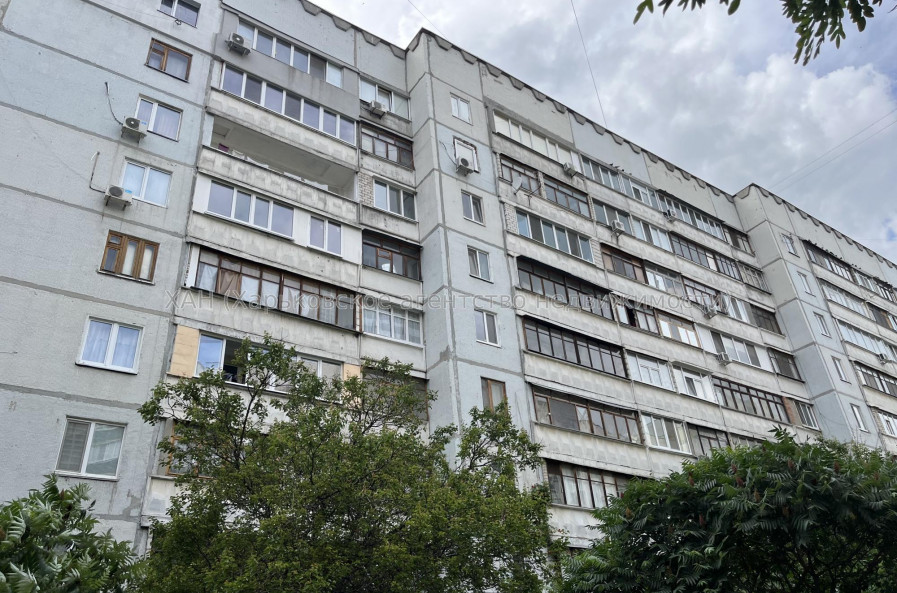 Продам квартиру, Юбилейный просп. , 61А , 3  ком., 67 м², капитальный ремонт 