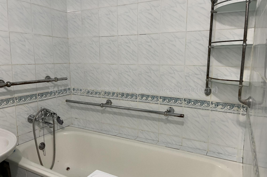 Продам квартиру, Юбилейный просп. , 61А , 3  ком., 67 м², капитальный ремонт 