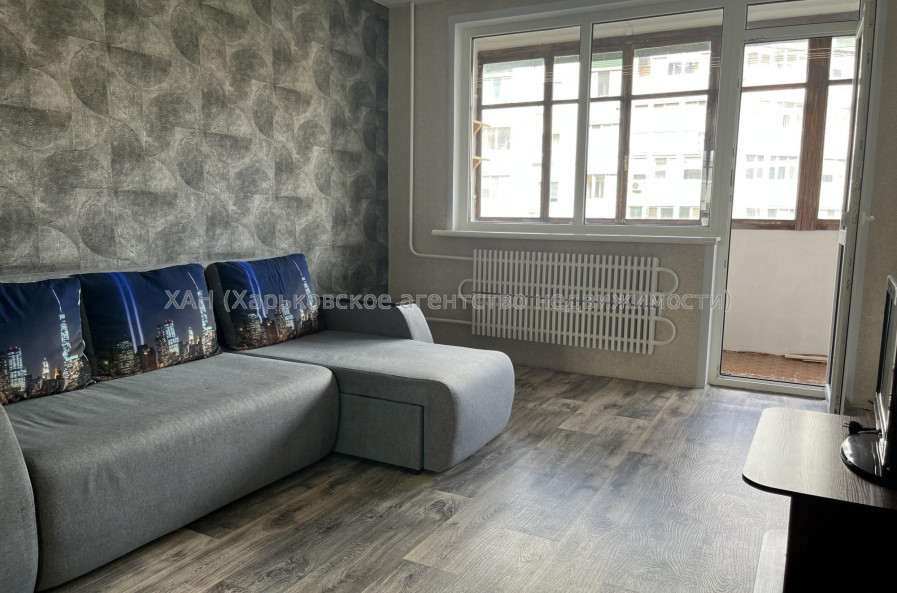 Продам квартиру, Юбилейный просп. , 61А , 3  ком., 67 м², капитальный ремонт 