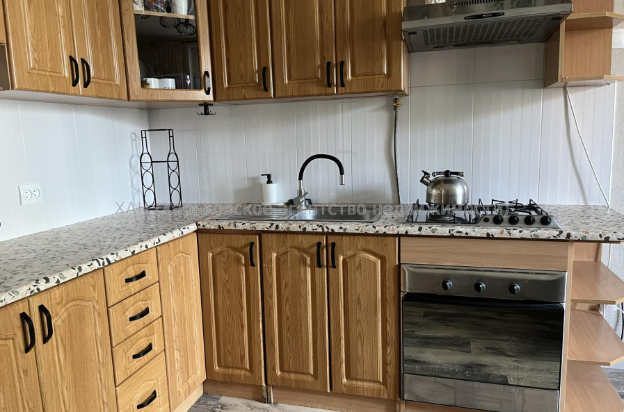 Продам квартиру, Юбилейный просп. , 61А , 3  ком., 67 м², капитальный ремонт 