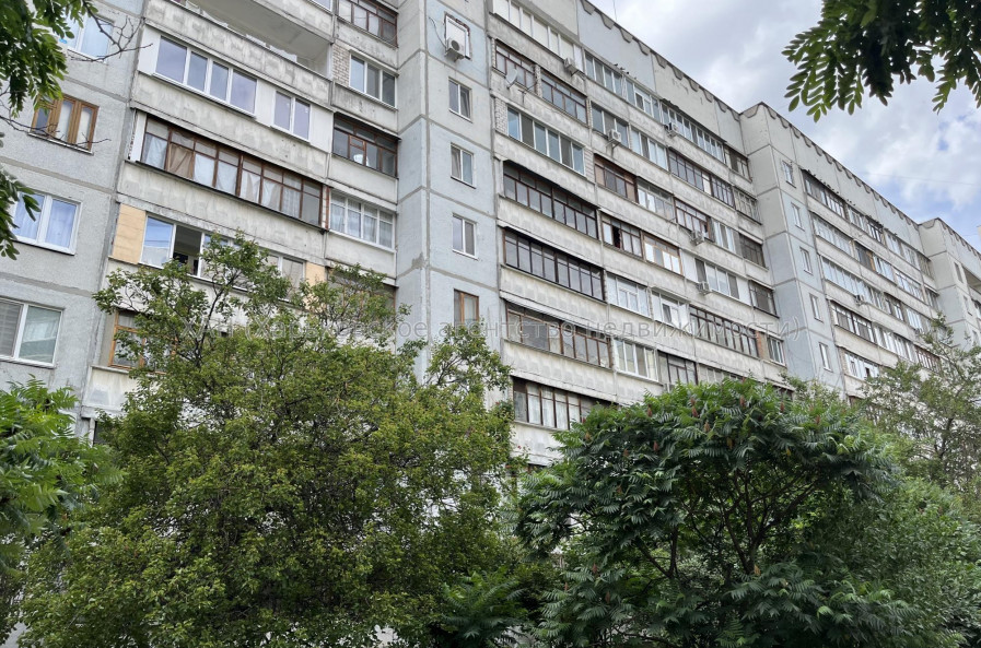 Продам квартиру, Юбилейный просп. , 61А , 3  ком., 67 м², капитальный ремонт 