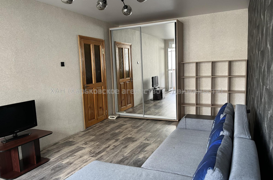Продам квартиру, Юбилейный просп. , 61А , 3  ком., 67 м², капитальный ремонт 