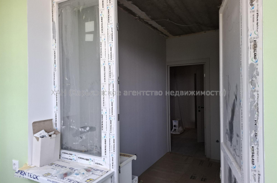 Продам квартиру, Домостроительная ул. , 11 , 1 кім., 36.70 м², частичный ремонт 