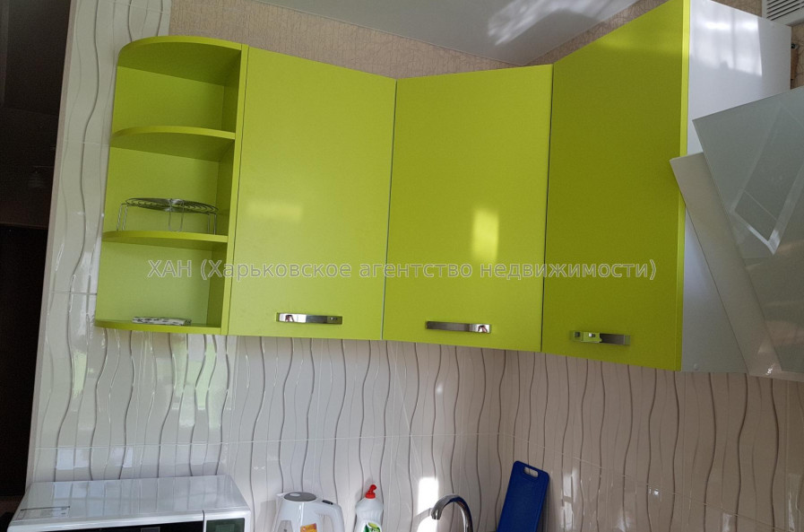 Сдам квартиру, Валентиновская ул. , 25В , 1  ком., 33 м², капитальный ремонт 