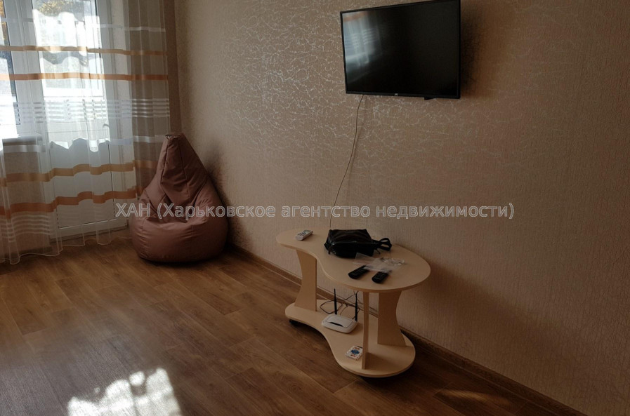 Сдам квартиру, Валентиновская ул. , 25В , 1  ком., 33 м², капитальный ремонт 