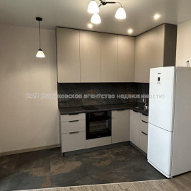 Продам квартиру, Драгоманова ул. , 2  ком., 48 м², евроремонт