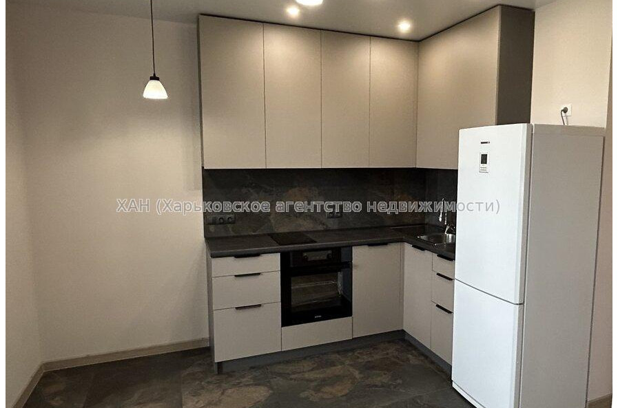Продам квартиру, Драгоманова ул. , 2  ком., 48 м², евроремонт 