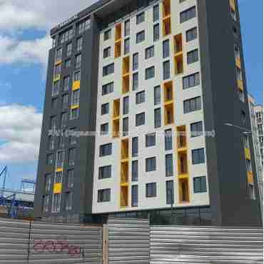 Продам квартиру, Братьев Гипиков ул. , 1 кім., 53 м², без внутренних работ 