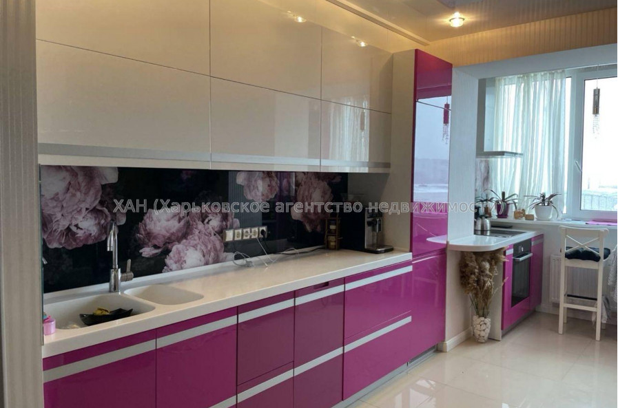 Продам квартиру, Дача 55 ул. , 3  ком., 68 м², евроремонт 
