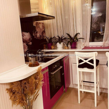 Продам квартиру, Дача 55 ул. , 3 кім., 68 м², евроремонт 