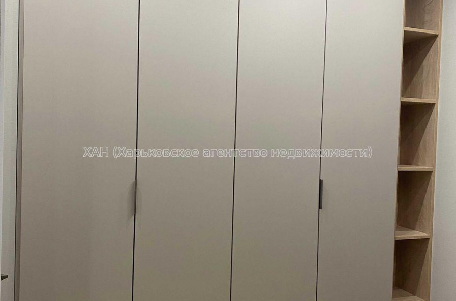 Продам квартиру, Профессорская ул. , 3 кім., 80 м², авторский дизайн 
