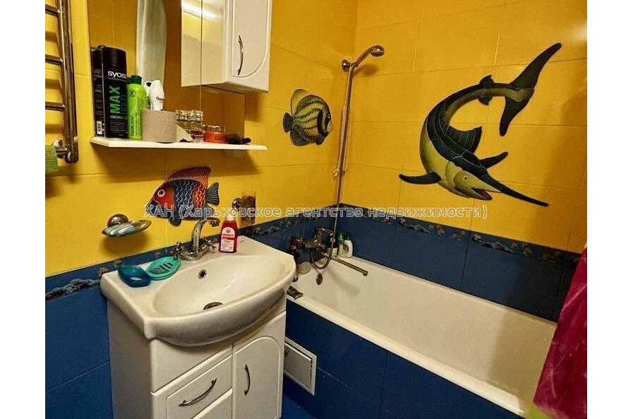 Продам квартиру, Гвардейцев Широнинцев ул. , 1 кім., 39.10 м², капитальный ремонт 