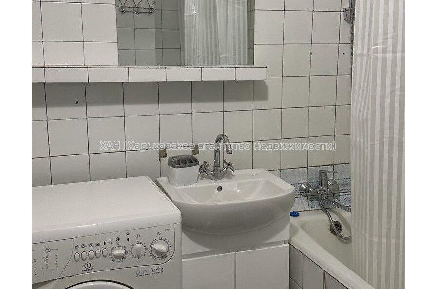 Продам квартиру, Болградская ул. , 1  ком., 38 м², капитальный ремонт 