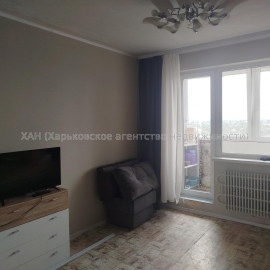 Продам квартиру, Болградская ул. , 1  ком., 38 м², капитальный ремонт