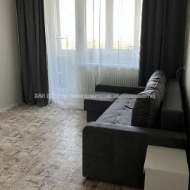 Продам квартиру, Болградская ул. , 1  ком., 38 м², капитальный ремонт