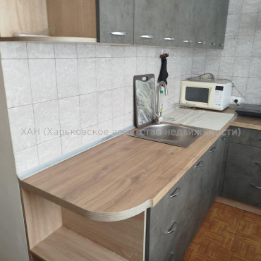 Продам квартиру, Болградская ул. , 1  ком., 38 м², капитальный ремонт 