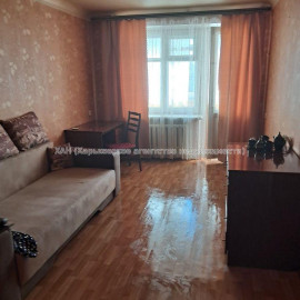 Продам квартиру, Павла Тычины ул. , 1  ком., 34 м², советский ремонт