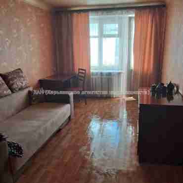 Продам квартиру, Павла Тычины ул. , 1  ком., 34 м², советский ремонт 