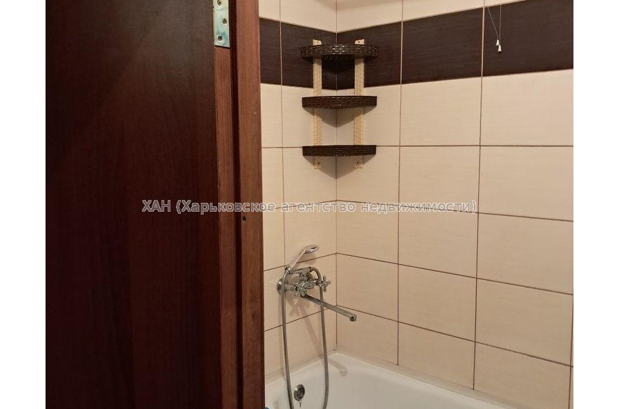 Продам квартиру, Павла Тычины ул. , 1  ком., 34 м², советский ремонт 