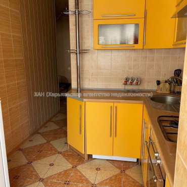 Продам квартиру, Владислава Зубенко ул. , 1  ком., 35.10 м², капитальный ремонт 