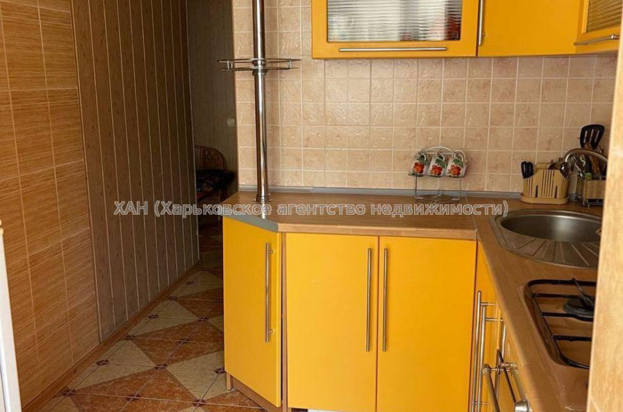 Продам квартиру, Владислава Зубенко ул. , 1  ком., 35.10 м², капитальный ремонт 