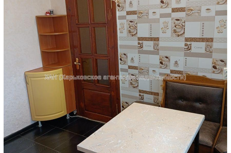 Продам квартиру, Аскольдовская ул. , 1  ком., 31 м², советский ремонт 